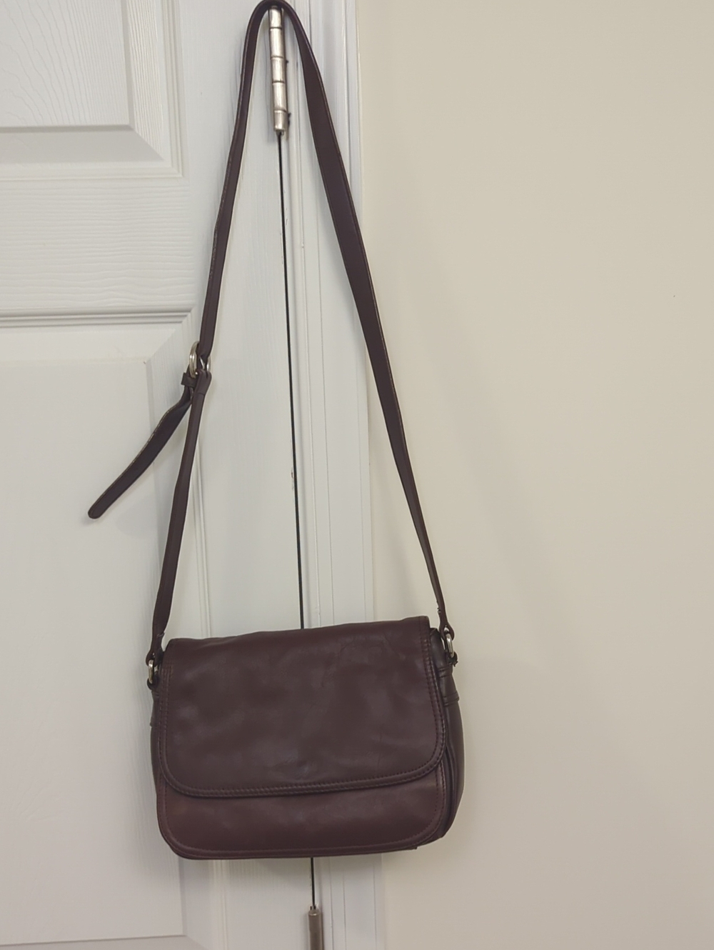 Giani Bernini Dark Brown Leather Crossbody Bag